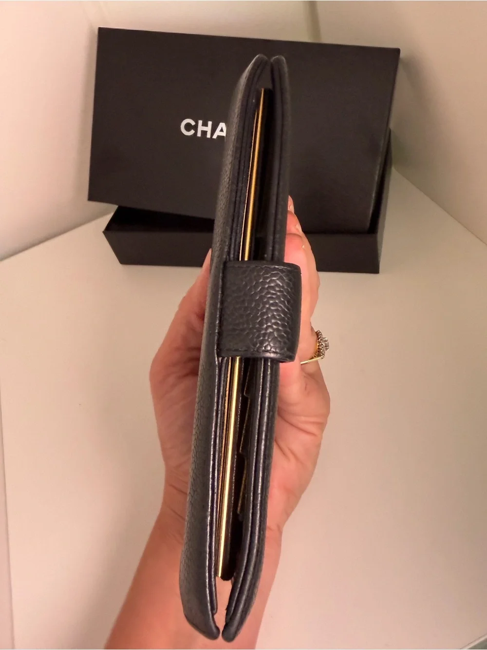CHANEL Vintage Black Caviar CC Long Wallet Kiss Lock Coin Purse Authenticated